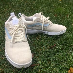 VANS PRO ULTRA RANGE